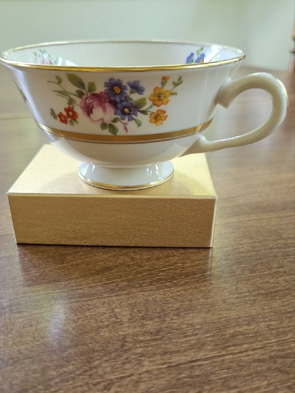 Coxon Belleek Floral Bouquet Tea Cups, Set of 3